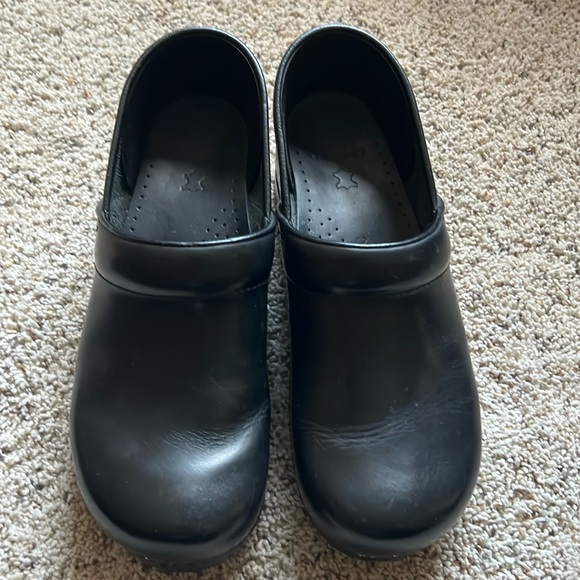 Danelle Professional Clog - Picture 1 of 3